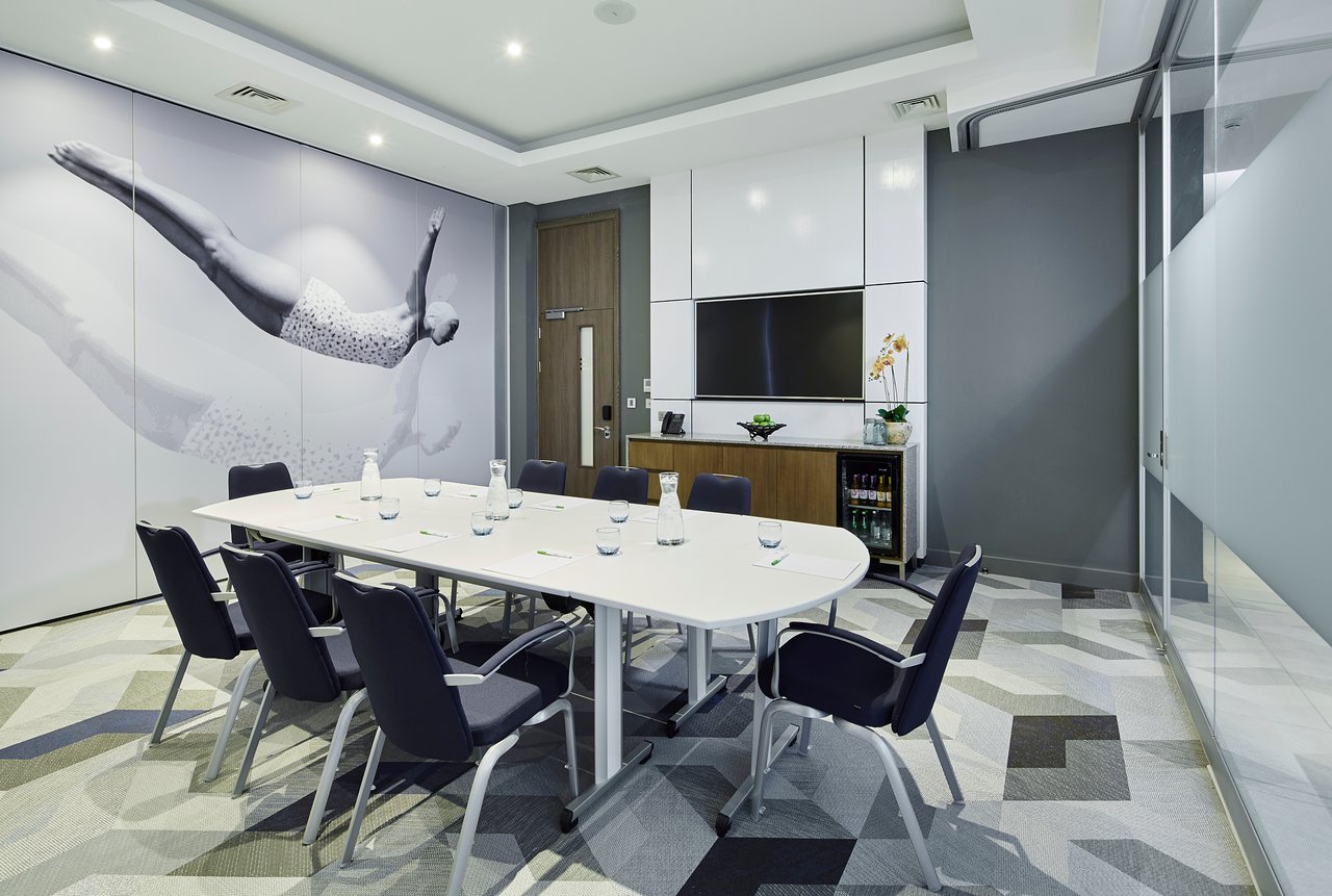 Courtyard Oxford South