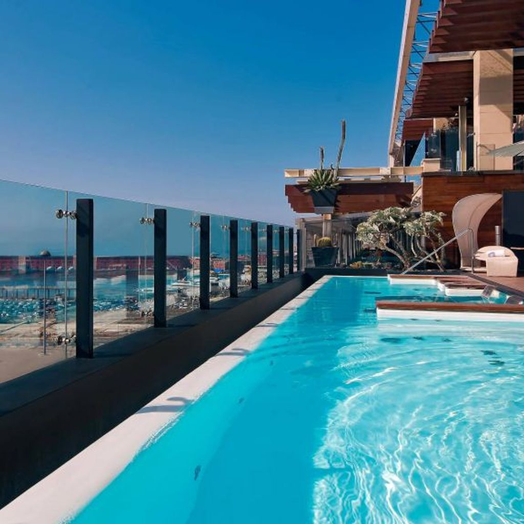 Romeo Hotel – Naples