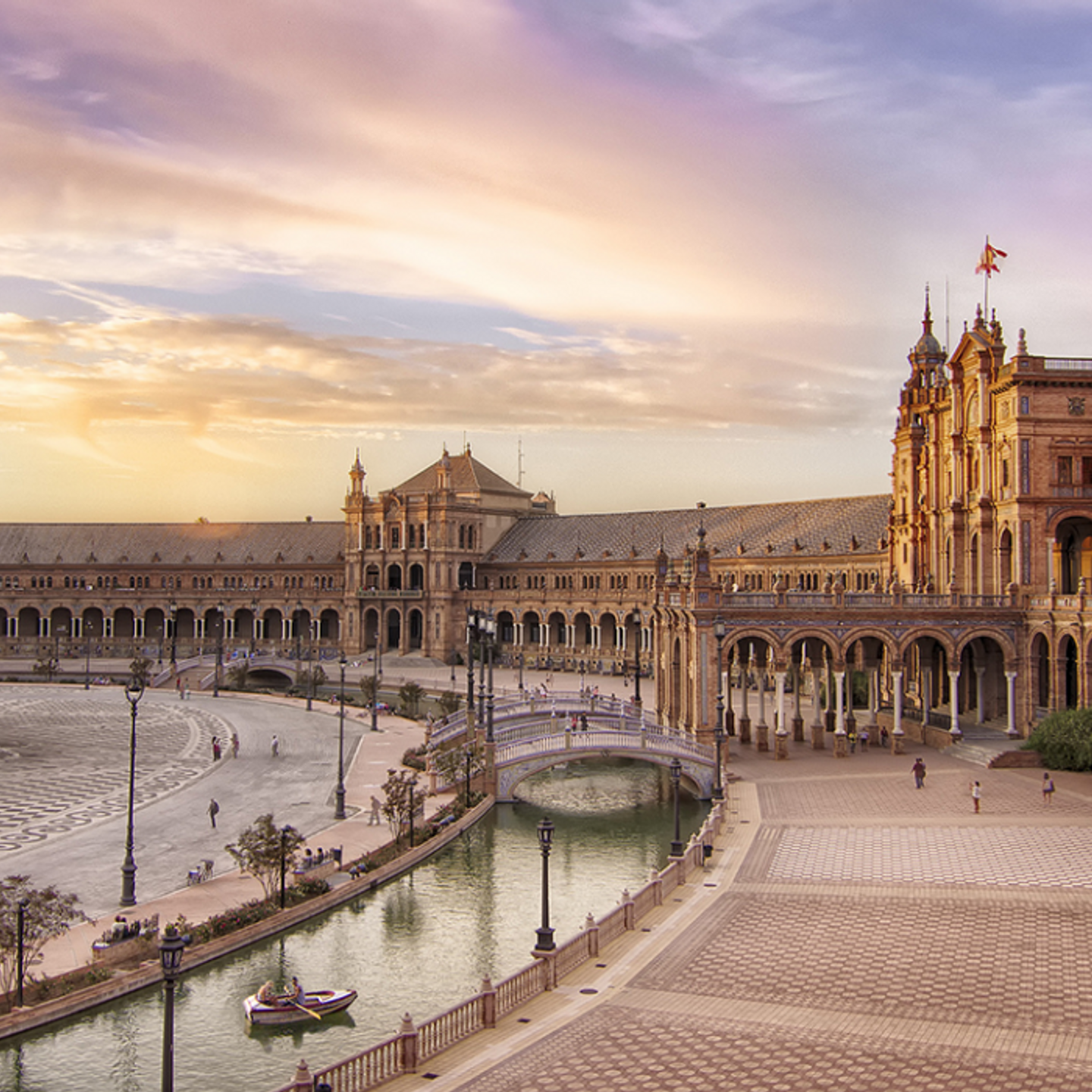 Spaintacular, A Host Global Member