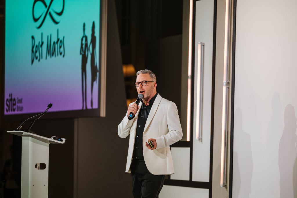 Dean Rossiter Photography-121